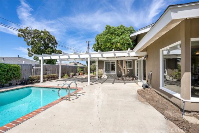 13532 Flint, Santa Ana, CA 92705