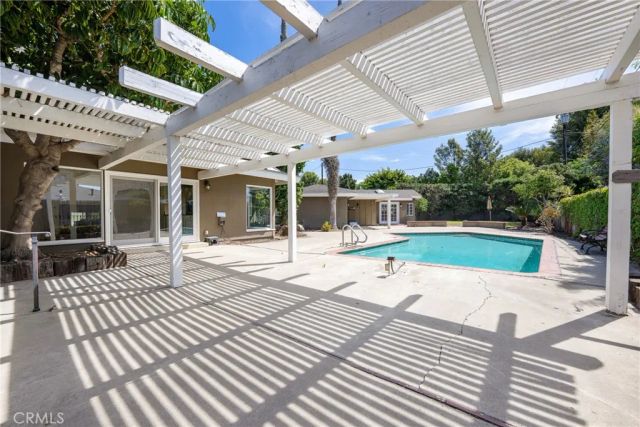 13532 Flint, Santa Ana, CA 92705