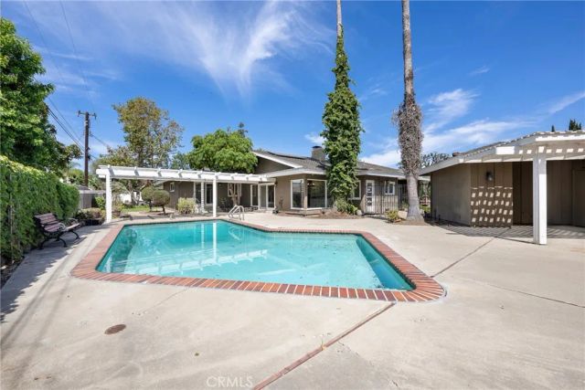 13532 Flint, Santa Ana, CA 92705