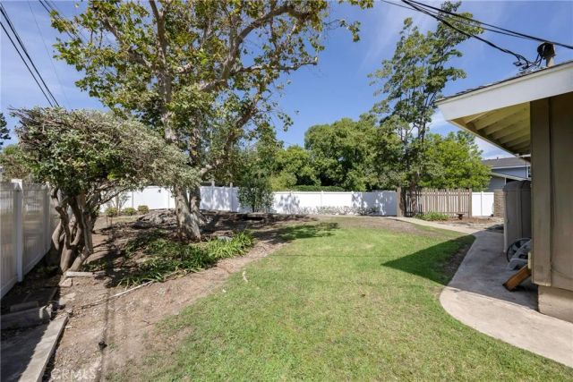 13532 Flint, Santa Ana, CA 92705