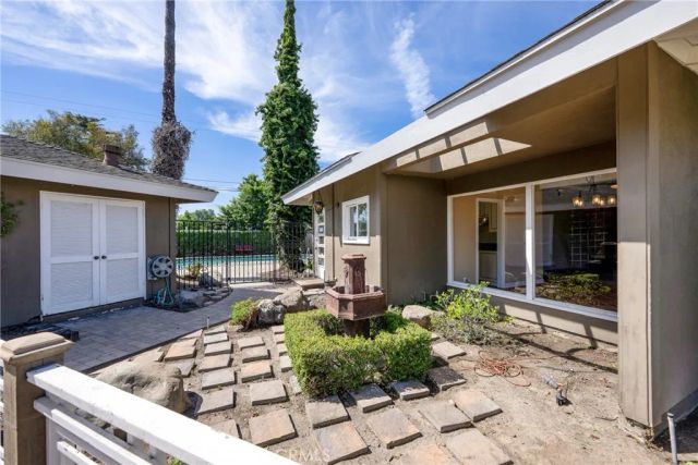 13532 Flint, Santa Ana, CA 92705