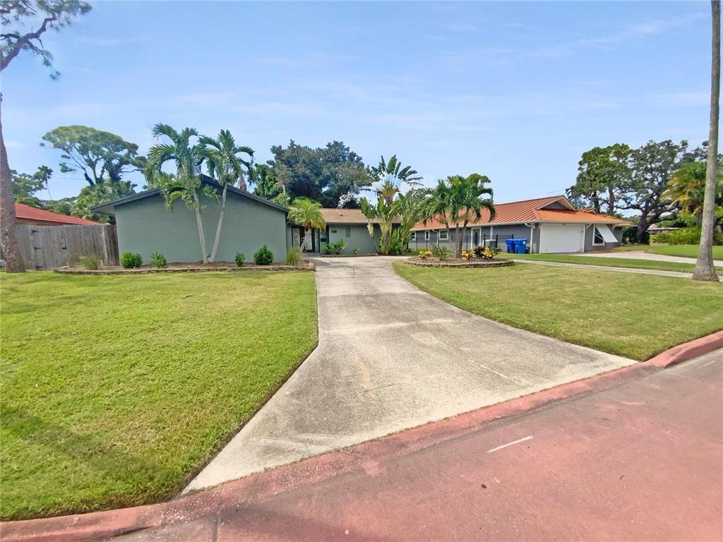 7019 10TH STREET S, St Petersburg, FL 33705