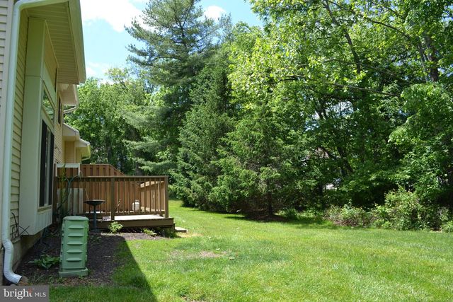 475 BROWN BRIAR CIR, Horsham, PA 19044