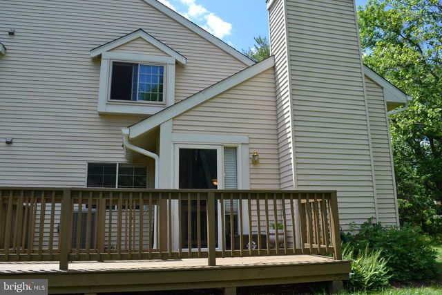 475 BROWN BRIAR CIR, Horsham, PA 19044