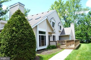 475 BROWN BRIAR CIR, Horsham, PA 19044
