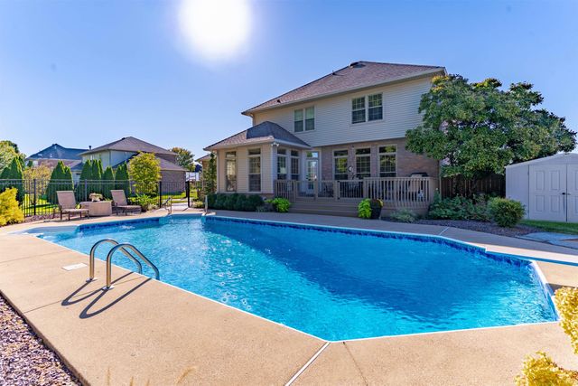 8200 Clearview Drive, Newburgh, IN 47630