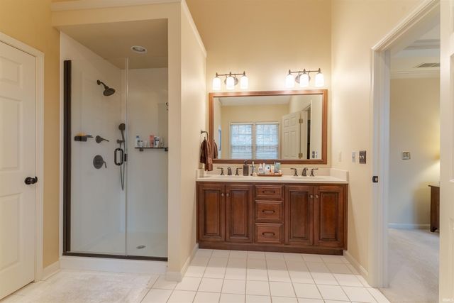 8200 Clearview Drive, Newburgh, IN 47630