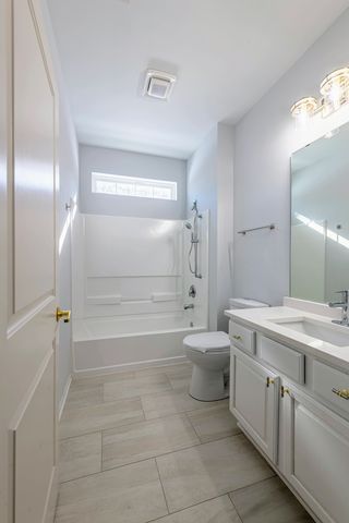 12334 Daphne Drive, Huntley, IL 60142