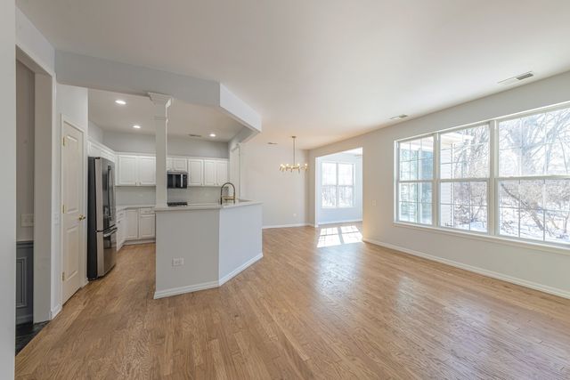 12334 Daphne Drive, Huntley, IL 60142