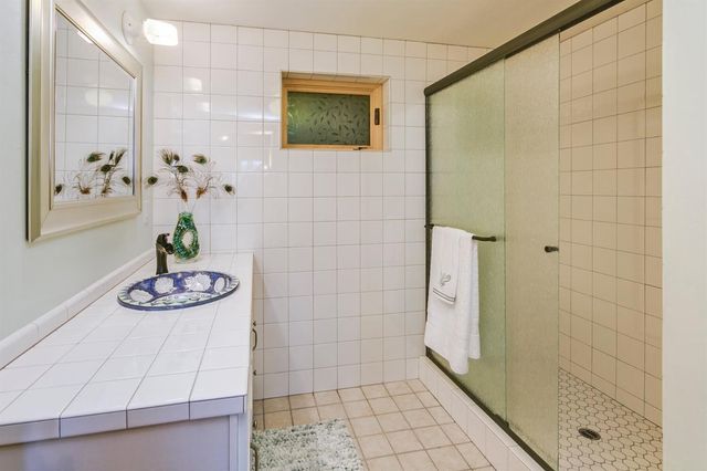 19 Gresham Street, Ashland, OR 97520