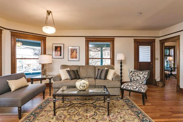 19 Gresham Street, Ashland, OR 97520