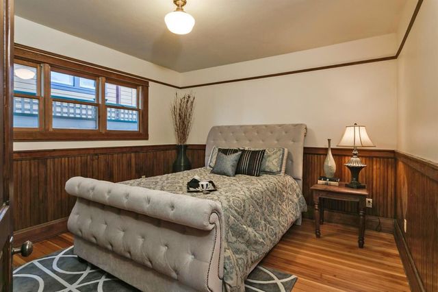 19 Gresham Street, Ashland, OR 97520