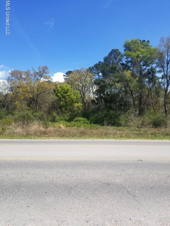 Ms-613 Highway, Moss Point, MS 39563
