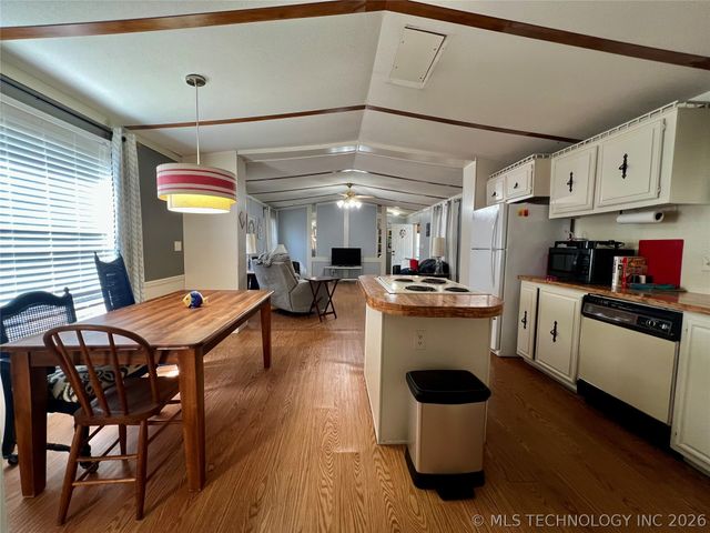 14277 Wildman Road, Kingston, OK 73439