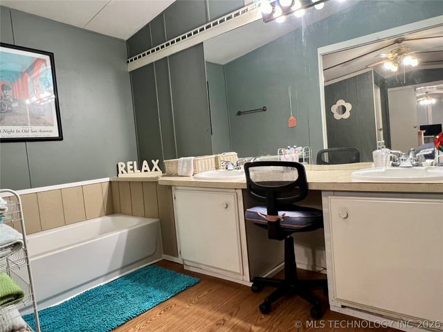 14277 Wildman Road, Kingston, OK 73439