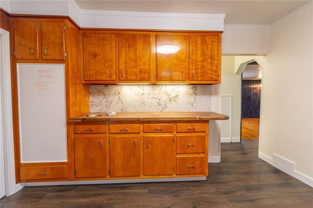 213 Plum St, Plum Boro, PA 15239