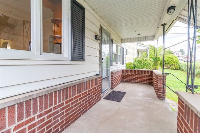 213 Plum St, Plum Boro, PA 15239