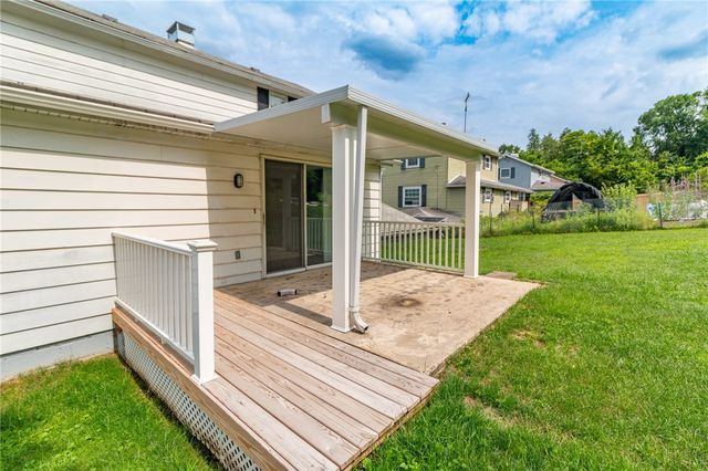 213 Plum St, Plum Boro, PA 15239
