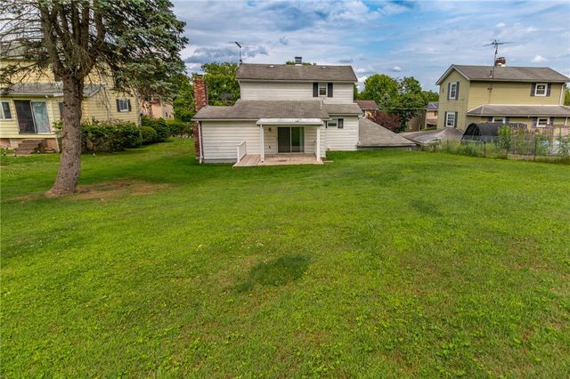 213 Plum St, Plum Boro, PA 15239