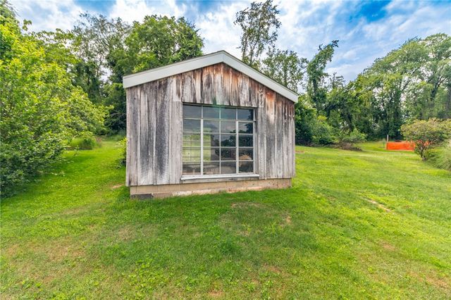213 Plum St, Plum Boro, PA 15239