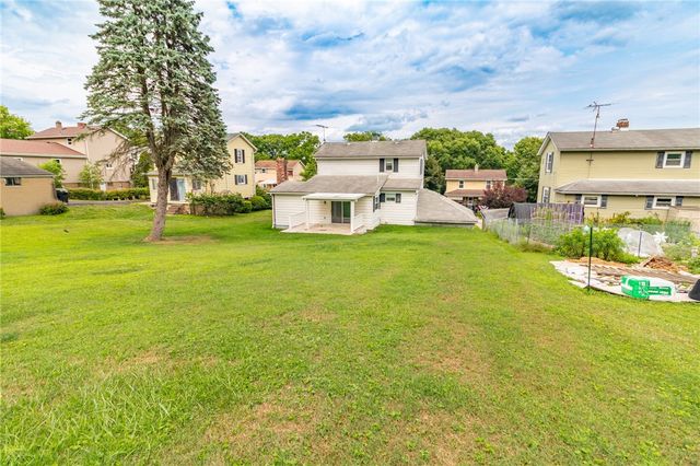 213 Plum St, Plum Boro, PA 15239