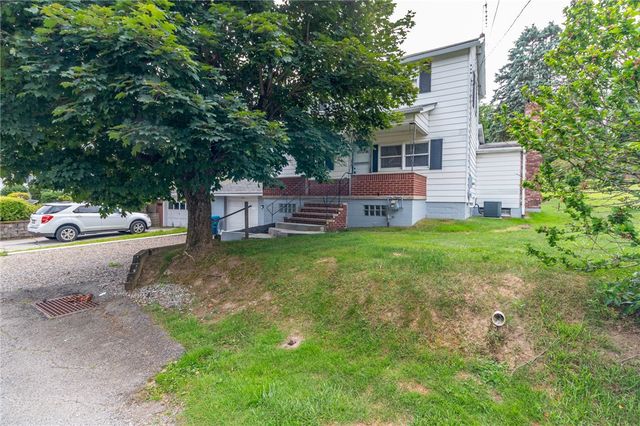 213 Plum St, Plum Boro, PA 15239