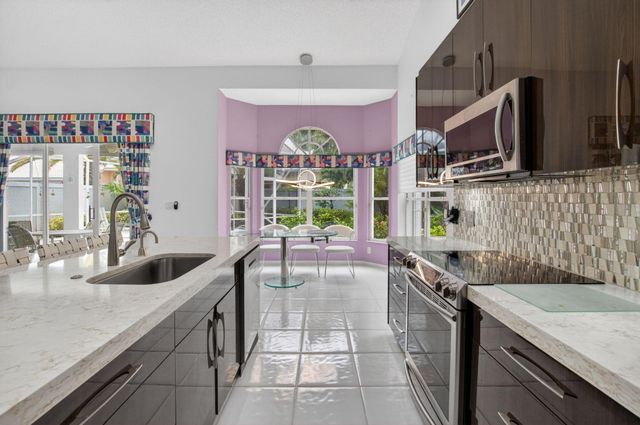 8223 Horseshoe Bay Road, Boynton Beach, FL 33472