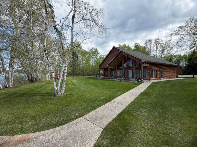1377 Riverside Drive NW, Baudette, MN 56623