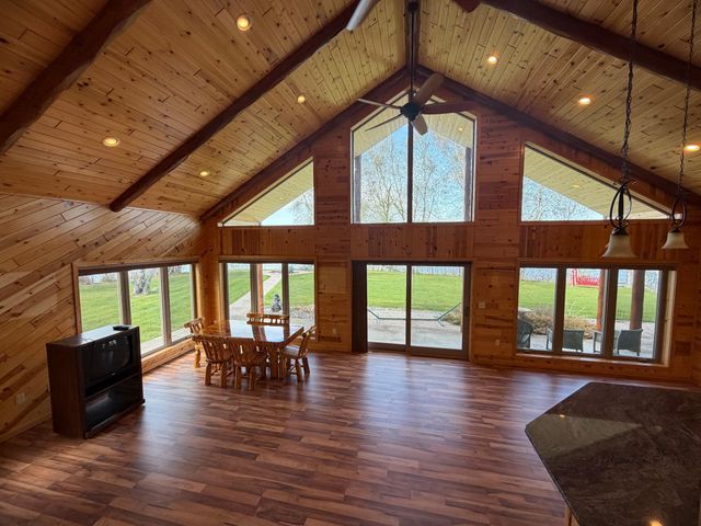 1377 Riverside Drive NW, Baudette, MN 56623