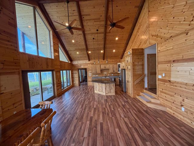 1377 Riverside Drive NW, Baudette, MN 56623