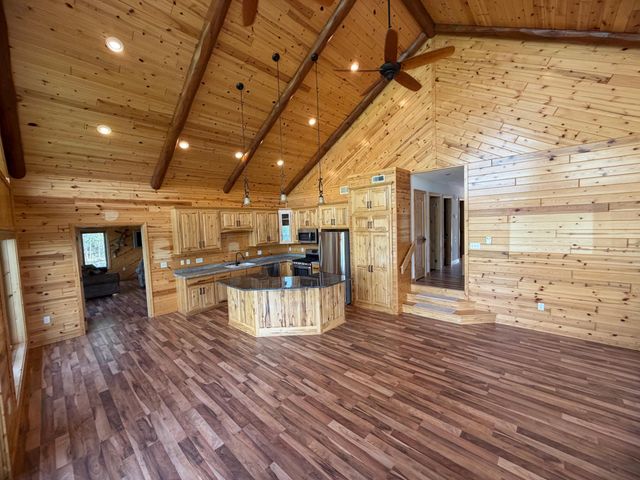 1377 Riverside Drive NW, Baudette, MN 56623