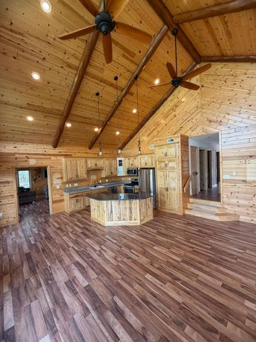 1377 Riverside Drive NW, Baudette, MN 56623