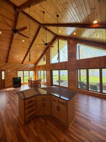1377 Riverside Drive NW, Baudette, MN 56623