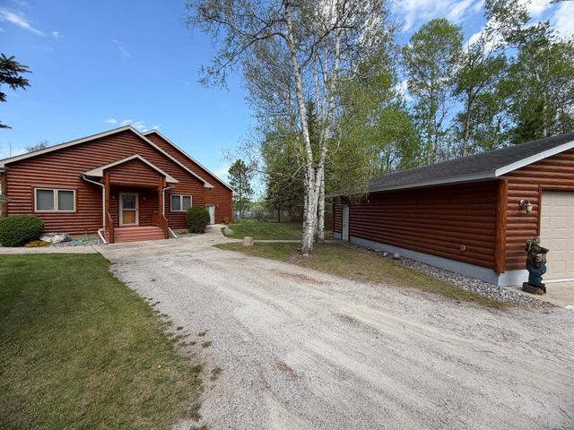 1377 Riverside Drive NW, Baudette, MN 56623
