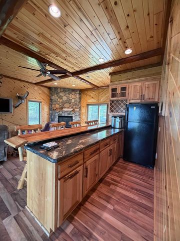 1377 Riverside Drive NW, Baudette, MN 56623