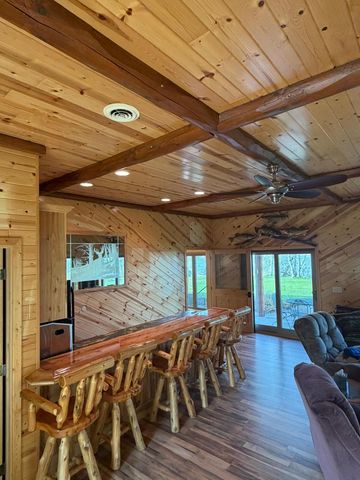 1377 Riverside Drive NW, Baudette, MN 56623