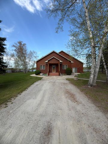 1377 Riverside Drive NW, Baudette, MN 56623