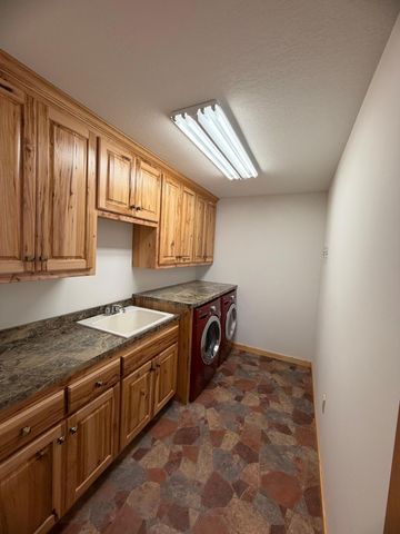 1377 Riverside Drive NW, Baudette, MN 56623