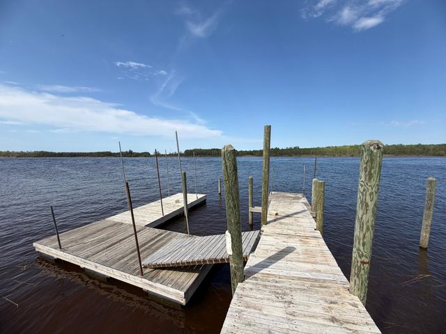 1377 Riverside Drive NW, Baudette, MN 56623