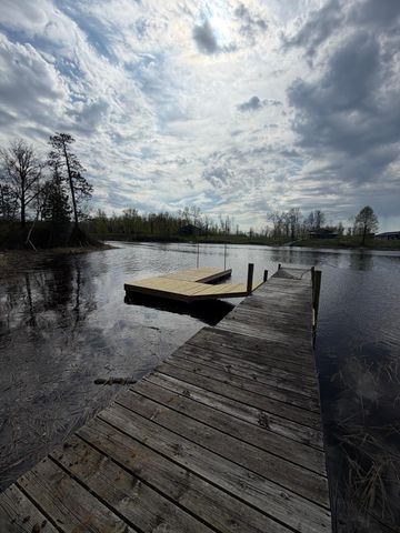 1377 Riverside Drive NW, Baudette, MN 56623