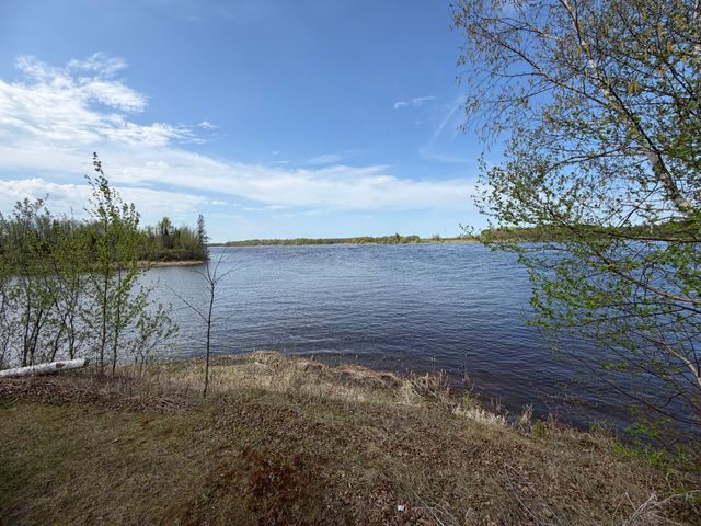 1377 Riverside Drive NW, Baudette, MN 56623
