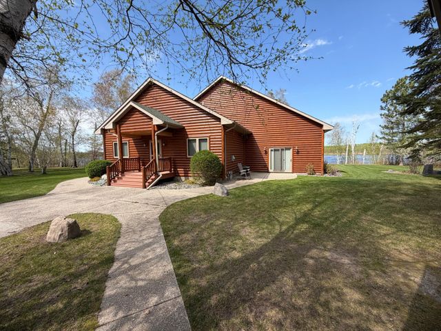 1377 Riverside Drive NW, Baudette, MN 56623