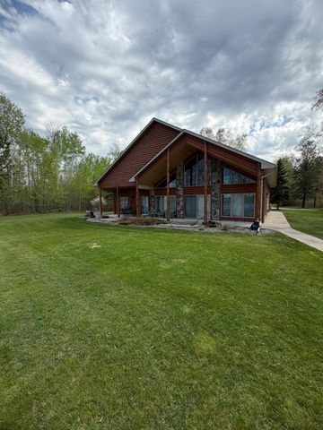 1377 Riverside Drive NW, Baudette, MN 56623