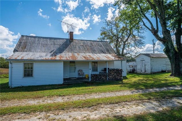 193 Owens Lane, Westfield, NC 27053