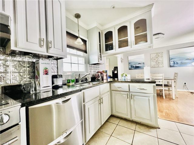 14209 Deloice CRES, Newport News, VA 23602