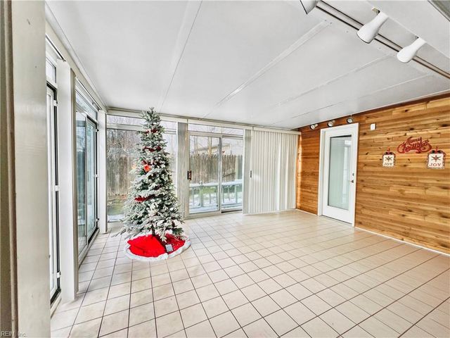 14209 Deloice CRES, Newport News, VA 23602