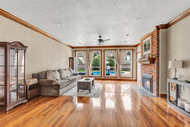 2106 Mountain Lake Drive, Kingwood, TX 77345