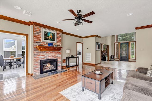 2106 Mountain Lake Drive, Kingwood, TX 77345