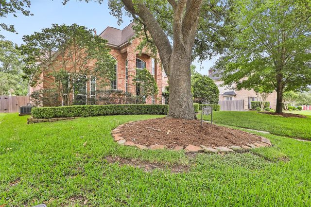 2106 Mountain Lake Drive, Kingwood, TX 77345