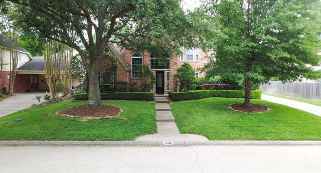 2106 Mountain Lake Drive, Kingwood, TX 77345